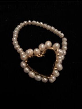 Pearl Heart Stretch Bracelet - Gold Frame